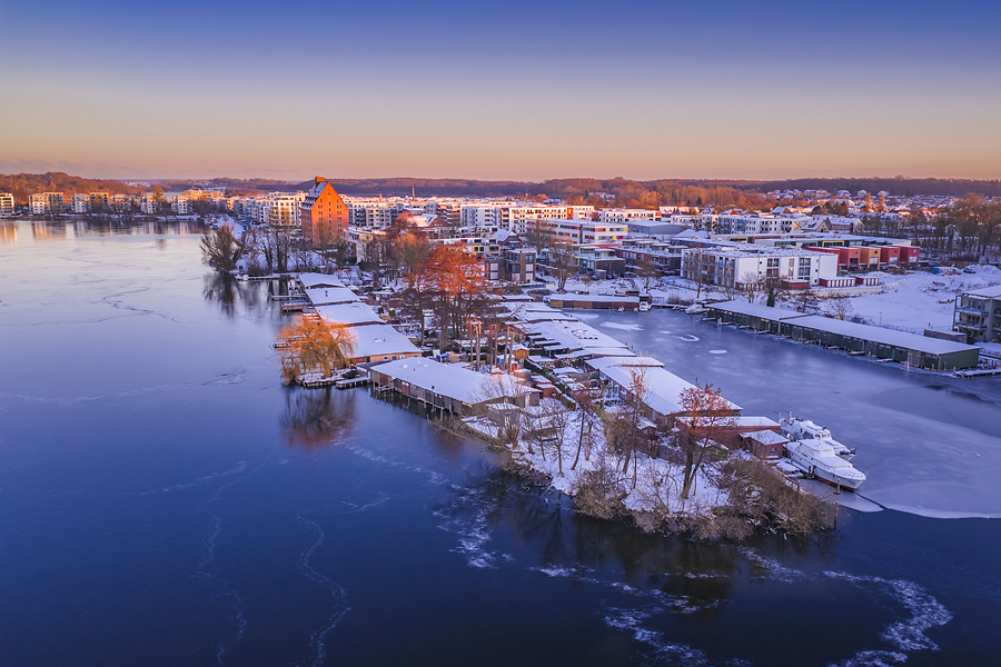 images/gallery/2-Mecklenburg-Vorpommern/3-SchwerinuUmgebung/2-Stadtgebiet/DJI_20260111085042_0610_D.jpg